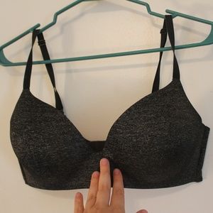 36 D bra victoria's secret